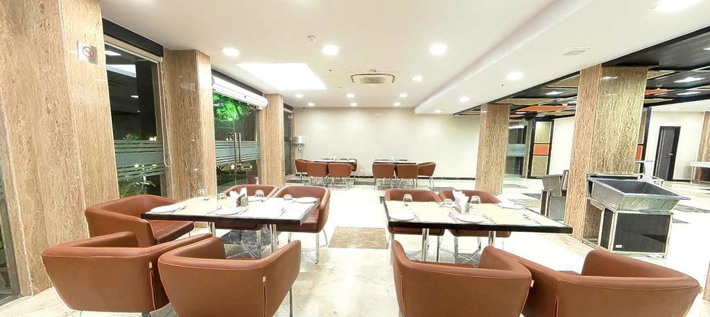 Palm Spring A Boutique Hotel Nowe Delhi Zewnętrze zdjęcie