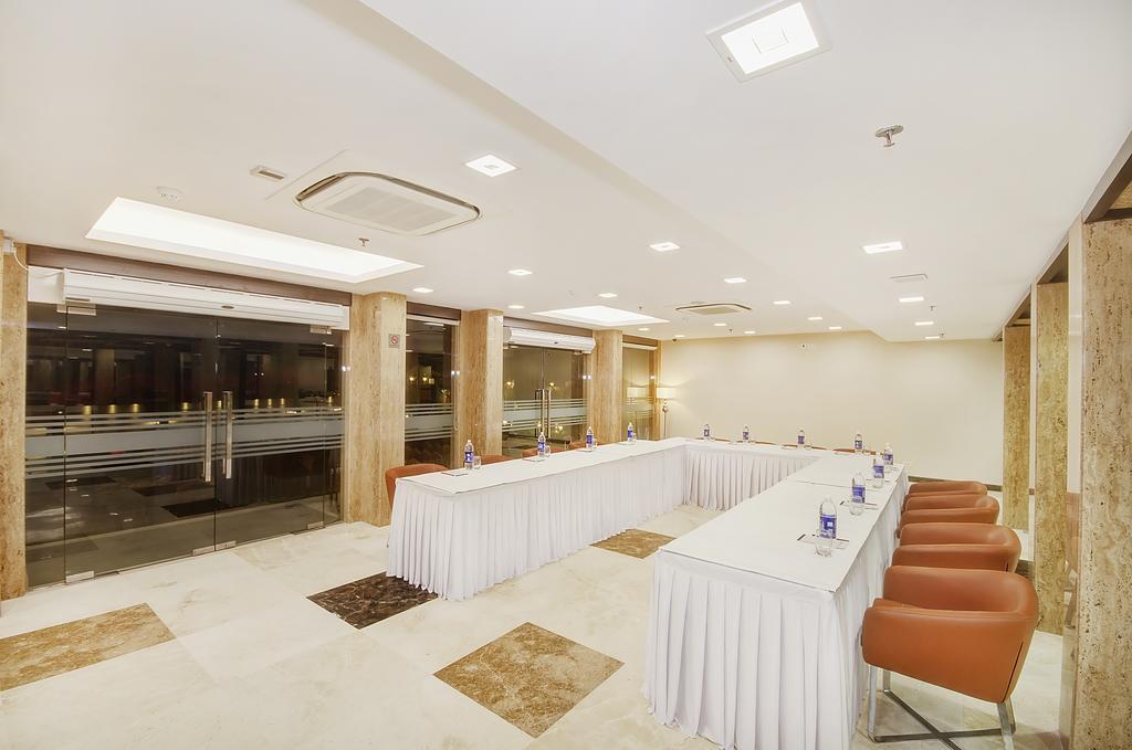 Palm Spring A Boutique Hotel Nowe Delhi Zewnętrze zdjęcie